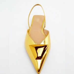NWOT. Zara Golden Metallic Mule Style Shoes. Size 6.
